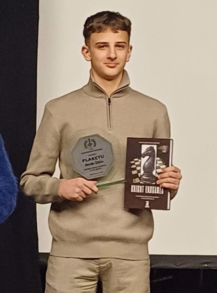 0 02 05 320fcad073be0af235d4405f5b84fa7ebf3bb0e5dd9aeb5c1a5b474822b75b50 Ed56b5244a2a94b1